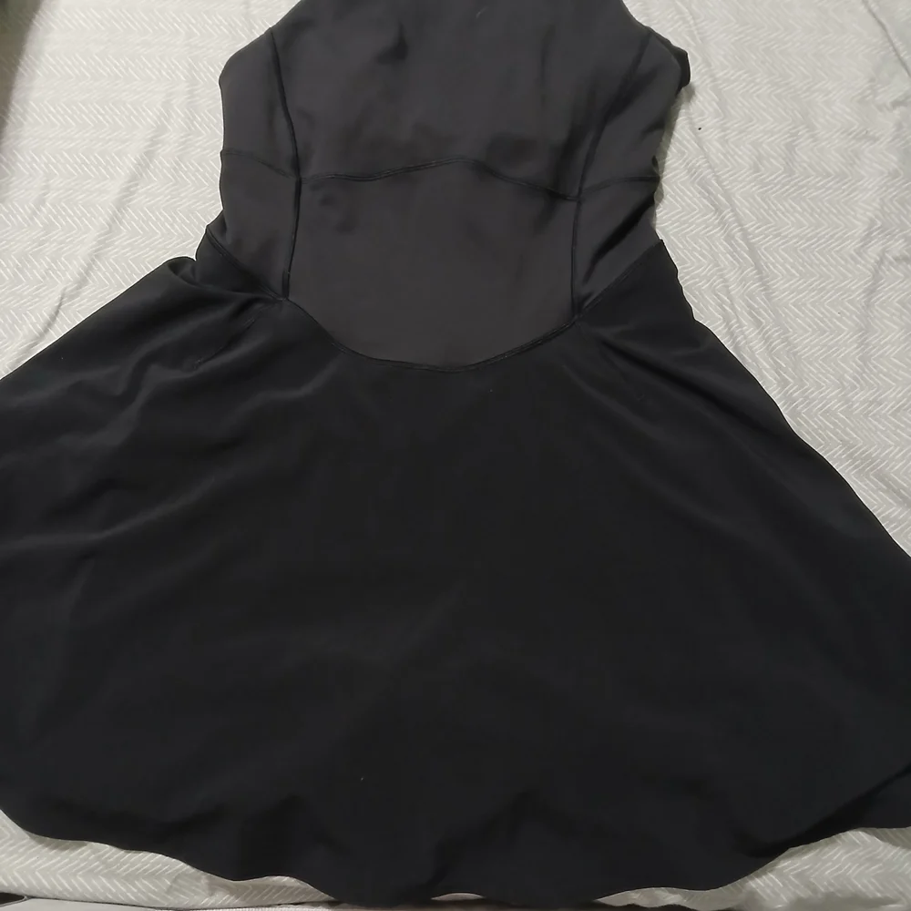 lululemon athletica Black Backless Skater Athletic Dress - Picture 2 of 4